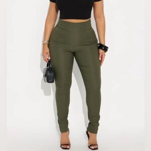 Venetian High-Waist Pants NEW 🏷️
